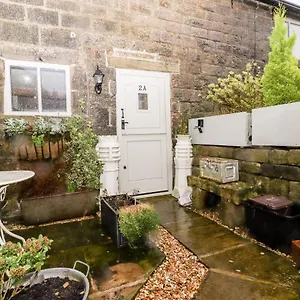 2a Chiserley Stile Holiday home